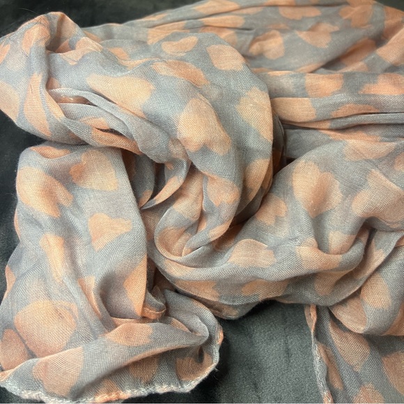 Scarf - perfect for any day - Picture 3 of 6